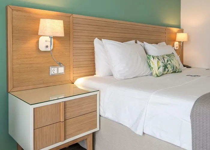 Palm - Adults Only Hotell 3*